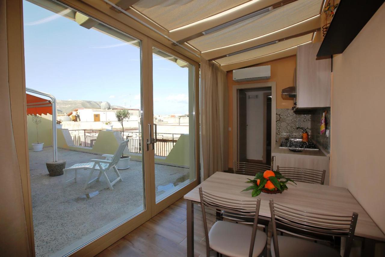 Re Sole Case Vacanze - Esclusivo Attico M A R T E Con Spaziosissima Terrazza Solarium Attrezzata Avola Bagian luar foto