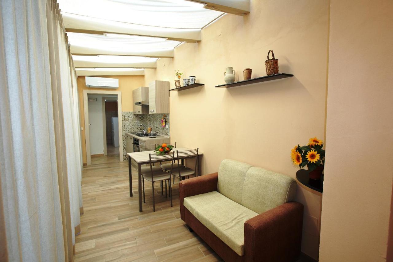 Re Sole Case Vacanze - Esclusivo Attico M A R T E Con Spaziosissima Terrazza Solarium Attrezzata Avola Bagian luar foto