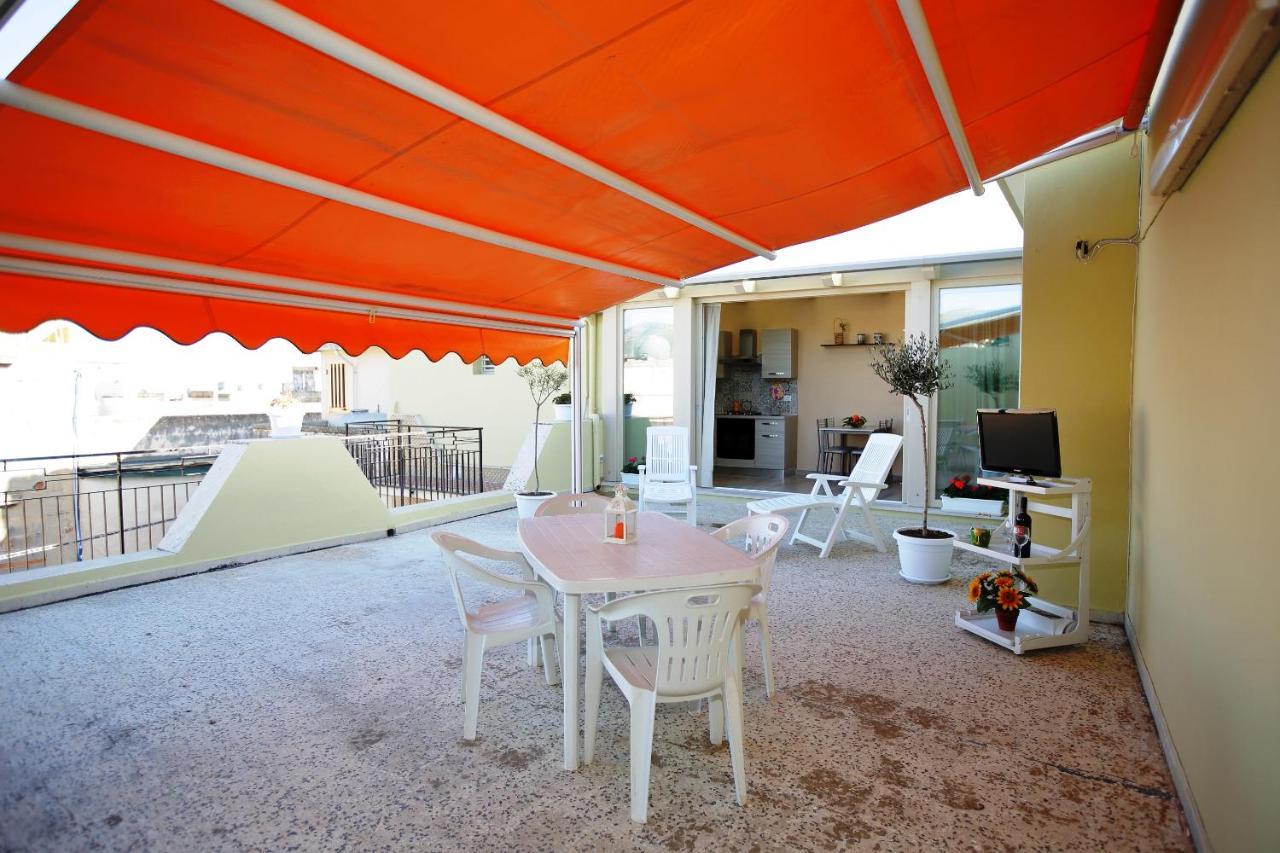Re Sole Case Vacanze - Esclusivo Attico M A R T E Con Spaziosissima Terrazza Solarium Attrezzata Avola Bagian luar foto