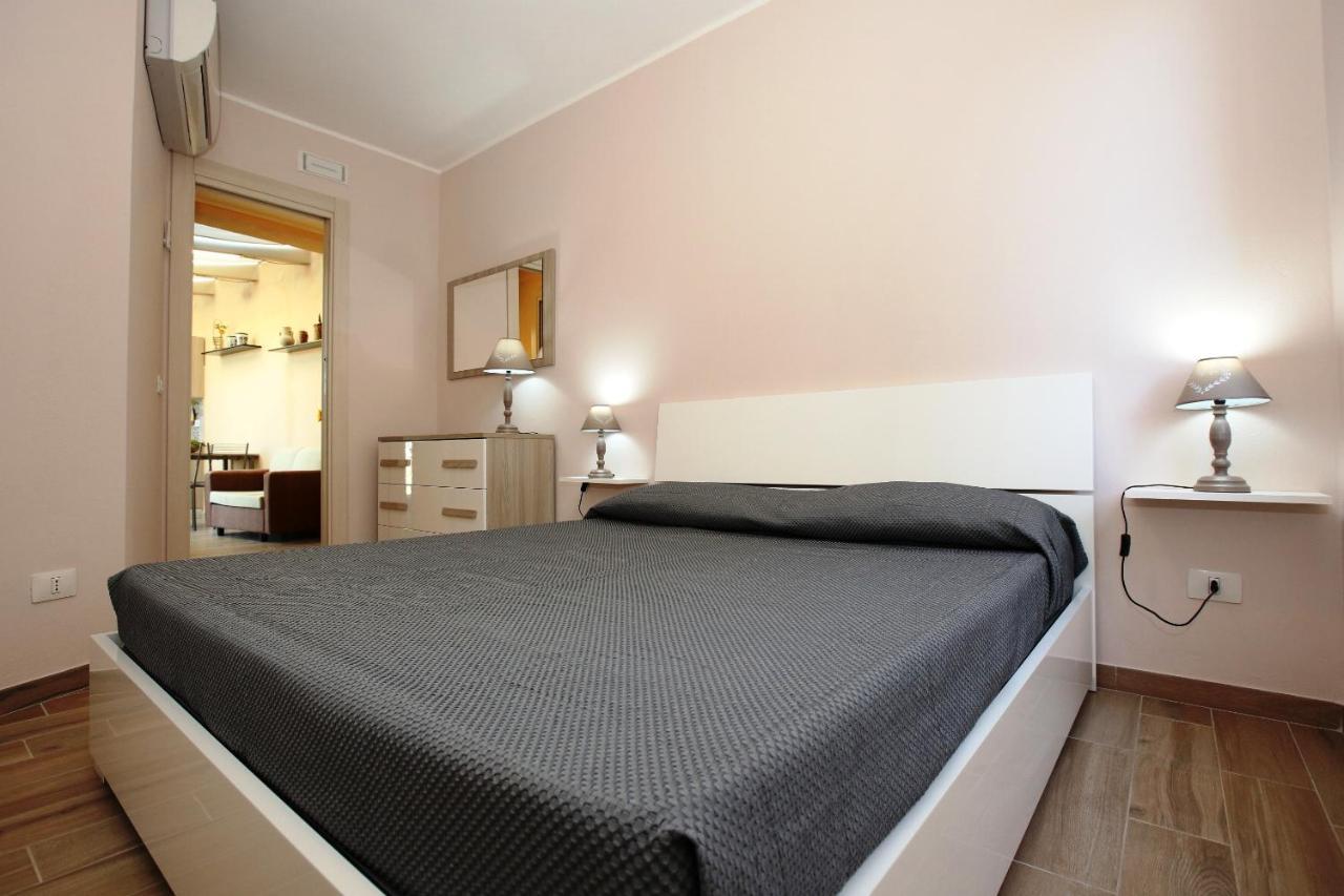 Re Sole Case Vacanze - Esclusivo Attico M A R T E Con Spaziosissima Terrazza Solarium Attrezzata Avola Bagian luar foto