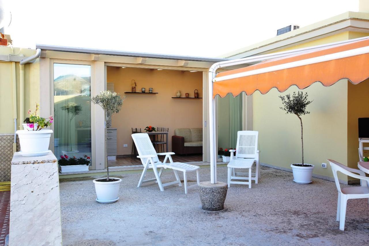 Re Sole Case Vacanze - Esclusivo Attico M A R T E Con Spaziosissima Terrazza Solarium Attrezzata Avola Bagian luar foto